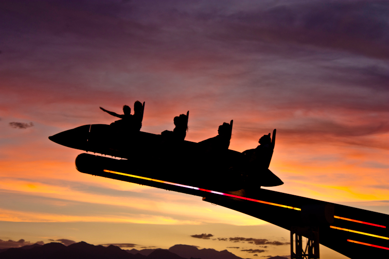 Illustration for article titled 166 Sunrises and Sunsets